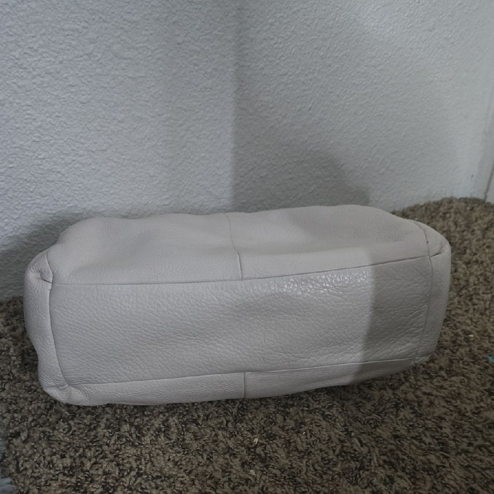 Coach 2013 White & Gold Hardware Hobo Leather Medium Tote (EUC)(LIKE NEW)✨️🤍✨️ - Picture 8 of 14